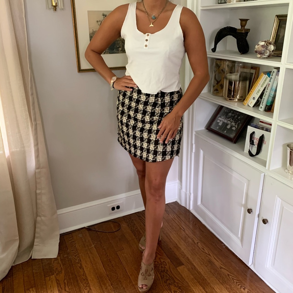 Black white and gold tweed patterned skirt